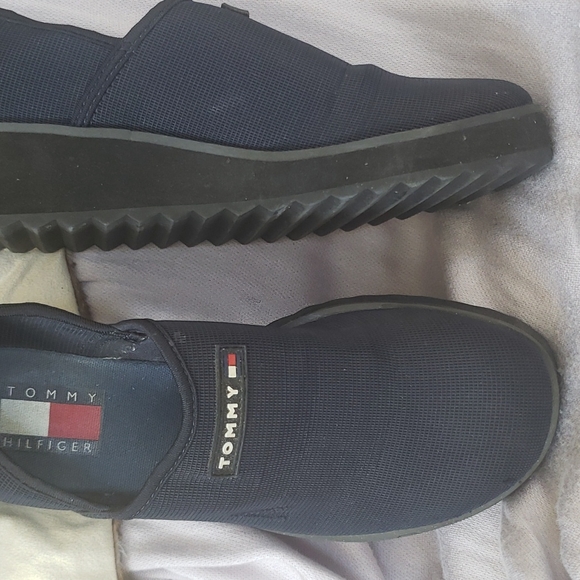 Tommy Hilfiger navy loafers - Picture 2 of 13